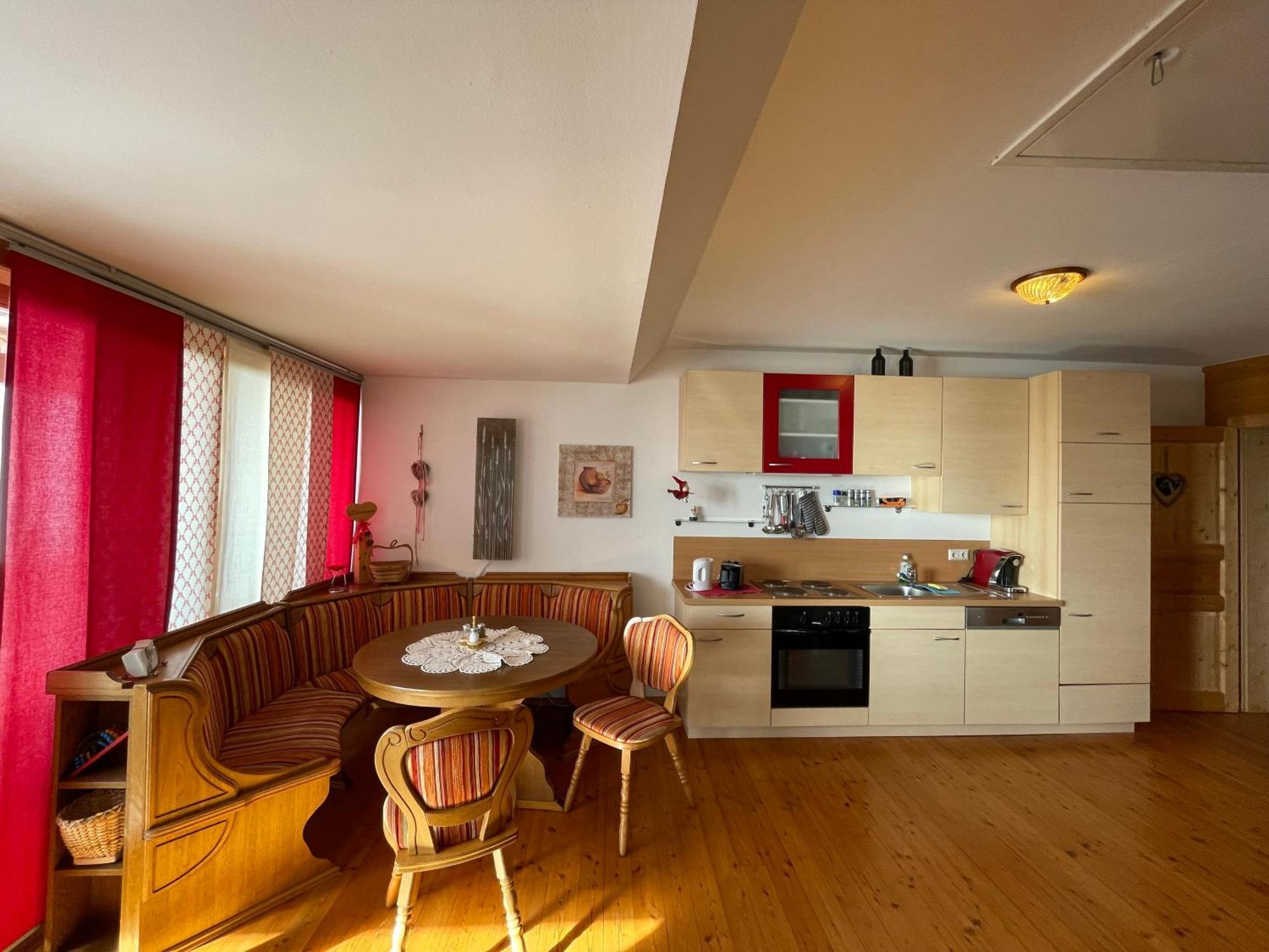 Apartments Im Almhaus Bachler Gundisch Buitenkant foto